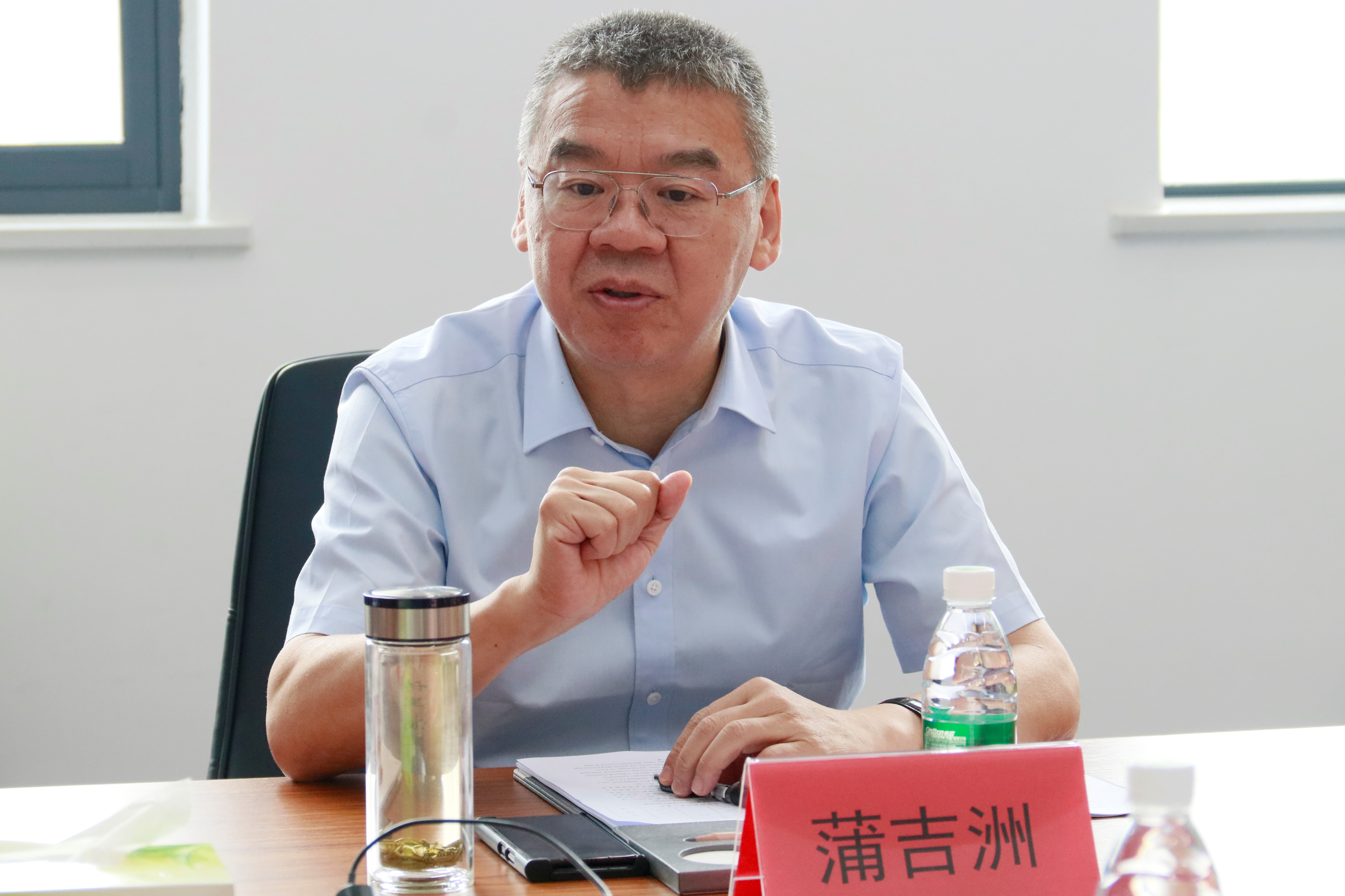 四川天馬公司第五屆董事會(huì)第三次會(huì)議成功召開(圖1)